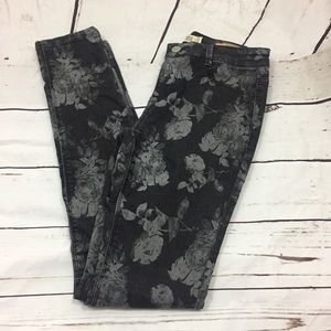 Zara Floral jeans